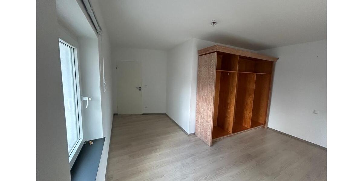 Erdgeschoßwohnung Cadolzburg - 3 Zimmer, 73 m&sup2;, 220.000&euro; | Angebot:26681156