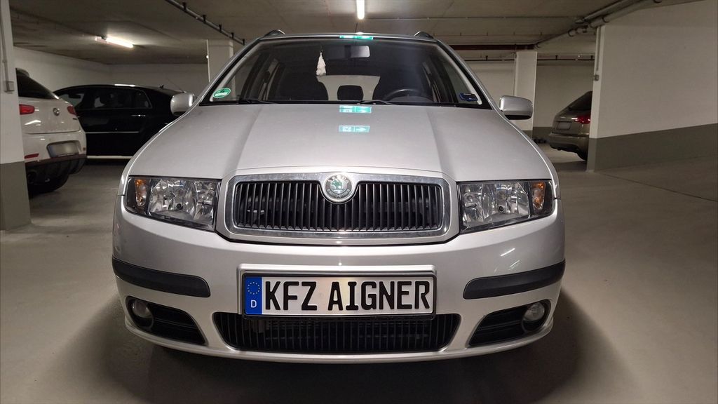 Skoda Fabia 157.315 km 2.400 &euro; Landshut 84034