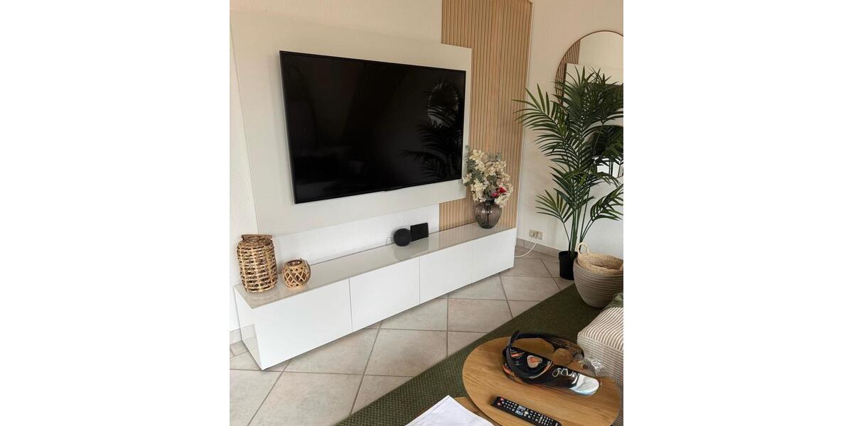 Großzügige 2-Zimmer DG-Wohnung im Außenbereich von Mehrhoog 2 zimmer