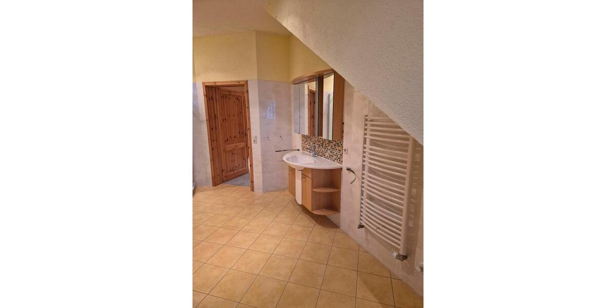 Dachgeschoßwohnung Milower Land - 4 Zimmer, 144 m&sup2;, 1.265&euro; | Angebot:24834191