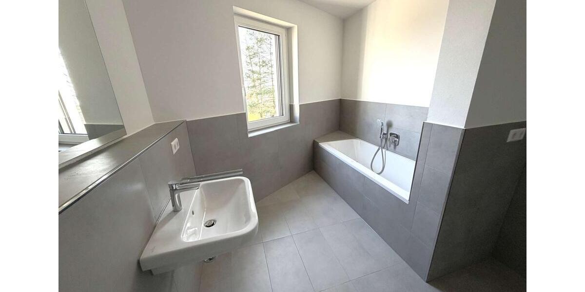 Dachgeschoßwohnung Eutingen im Gäu - 3 Zimmer, 113 m&sup2;, 1.359&euro; | Angebot:24491248