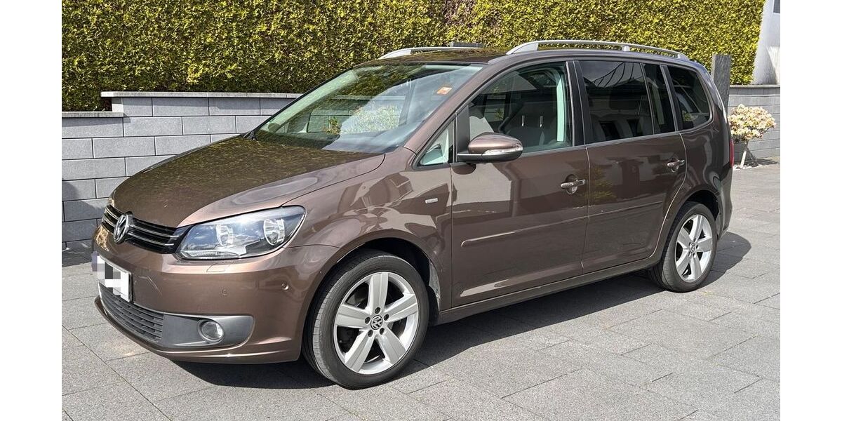 VW Touran 217.000 km 6.800 &euro; Wiehl 51674