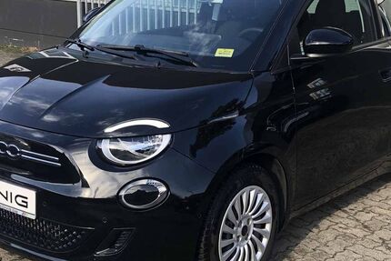 Fiat 500e 11.200 km 24.990 € Berlin 13127