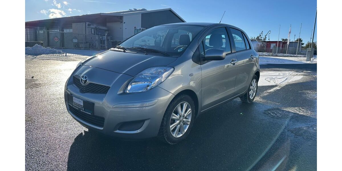 Toyota Yaris 97.534 km 6.700 &euro; Wilhermsdorf 91452