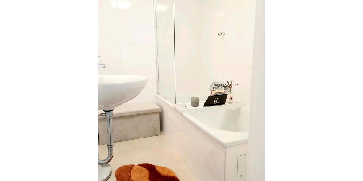 Reihenhaus Reutlingen Orschel-Hagen - 4 Zimmer, 80 m&sup2;, 1.150&euro; | Angebot:25294753