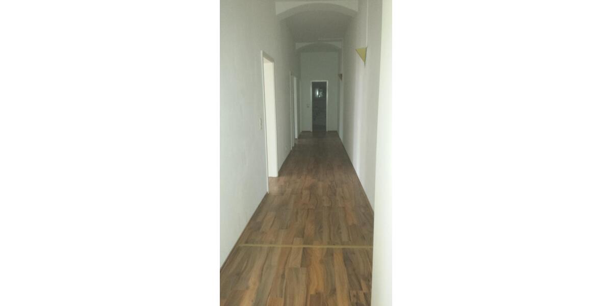 Schöne Wohnung mit Einbauküche in Bad Kösen demnächst zu vermieten! 2 zimmer