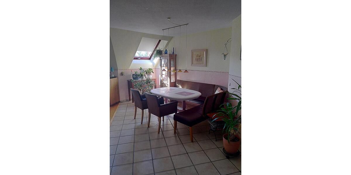 Dachgeschoßwohnung Hattersheim am Main - 3 Zimmer, 84 m&sup2;, 330.000&euro; | Angebot:22840438