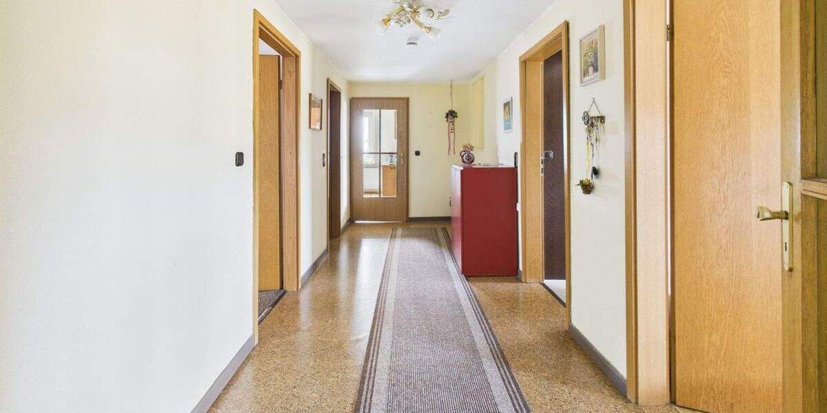 Wohnraum, Hallen & Potenzial - perfekt für Macher! 7 zimmer