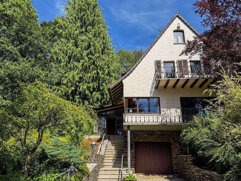 Haus zum Kaufen in Idar-Oberstein 350.000 € 318 m²