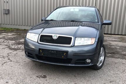 Skoda Fabia 99.900 km 5.890 &euro; Horn-Bad Meinberg 32805