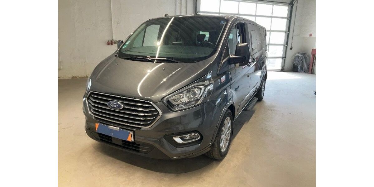 Ford Tourneo Custom 56.850 km 36.700 &euro; Bad Gottleuba-Berggießhübel / Bahra 01816