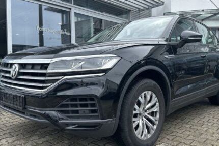 VW Touareg 105.056 km 36.980 &euro; Wendlingen am Neckar 73240
