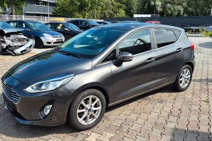 Ford Fiesta 73.710 km 9.350 &euro; Berlin 12307