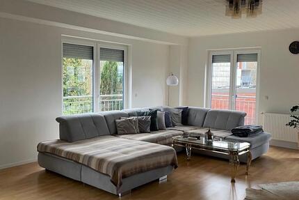 Großzügige 5-Zimmer Wohnung + inkl. Balkon + Vollbad + Gäste WC 5 zimmer