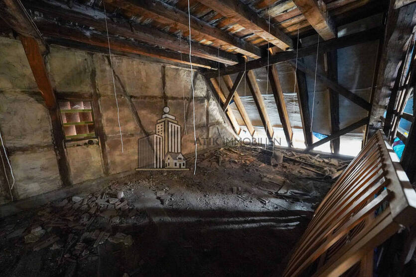 ATIK: *Entwickler aufgepasst* Wohn- u. Geschäftshaus mit Dachausbau-Potenzial in der Fußgängerzone