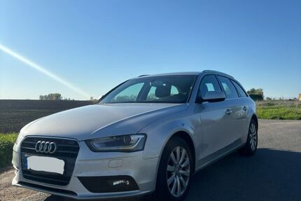 Audi A4 151.000 km 7.990 &euro; Völpke 39393