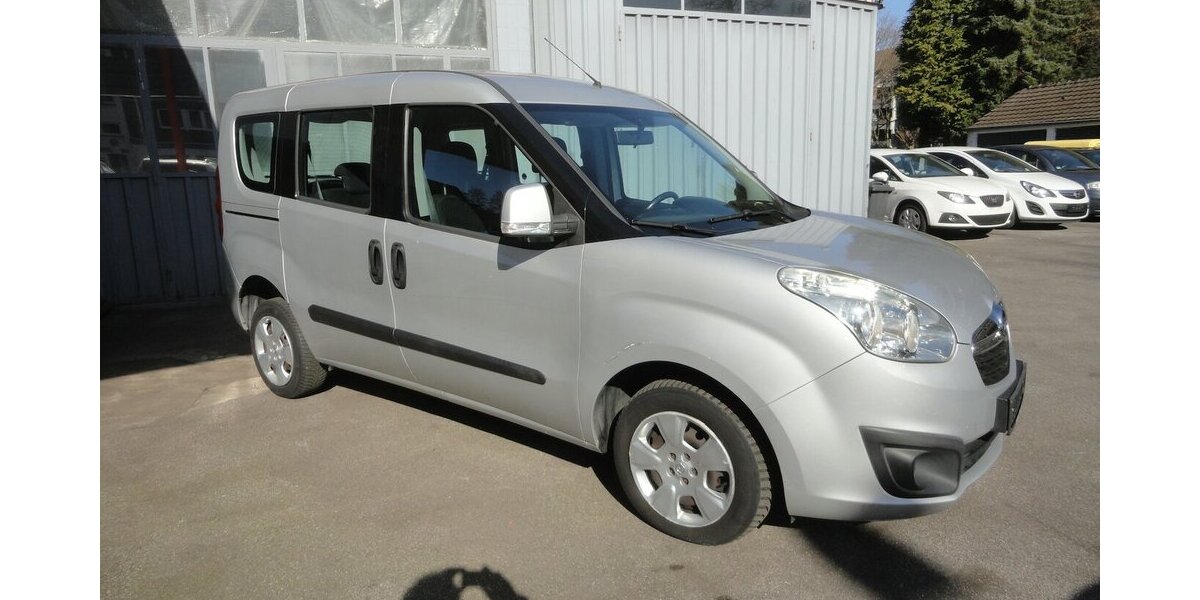 Opel Combo Edition 1,6 d Klima PDC SHZ AHK 5Sitzer 124.000 km 5.999 &euro; Neuss 41462