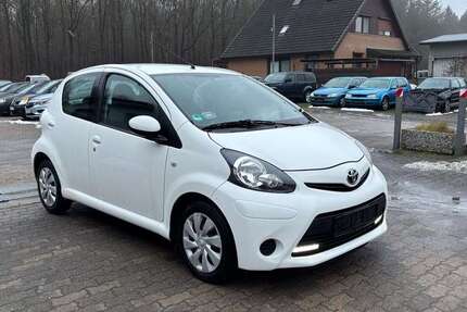 Toyota Aygo 71.500 km 4.400 &euro; Hohenlockstedt 25551