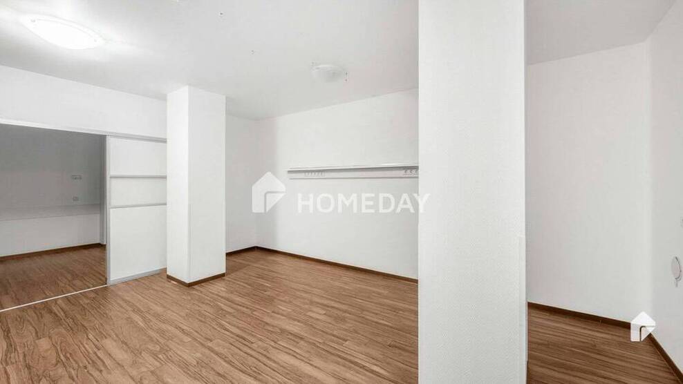 Bezugsfrei! Großzügige 6-Zimmer-Wohnung mit Balkon, EBK und 4 Stellplätzen in Wetter (Ruhr)