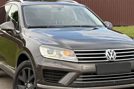 VW Touareg 256.999 km 9.990 &euro; frankfurt am main 60311