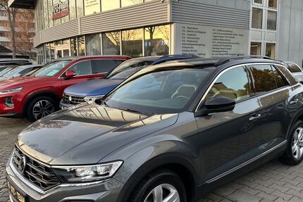 VW T-Roc 145.627 km 16.980 &euro; München - Trudering 81827