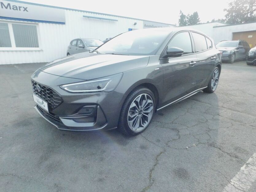 Ford Focus 20.500 km 27.990 € Berglicht 54426