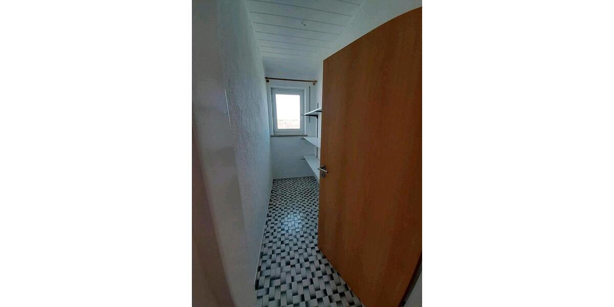 Etagenwohnung Königsmoos - 3 Zimmer, 87 m&sup2;, 850&euro; | Angebot:26409774