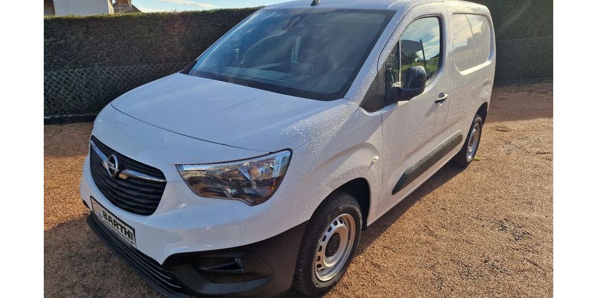 Opel Combo 13.940 km 19.990 &euro; Merzig / Weiskirchen 66663
