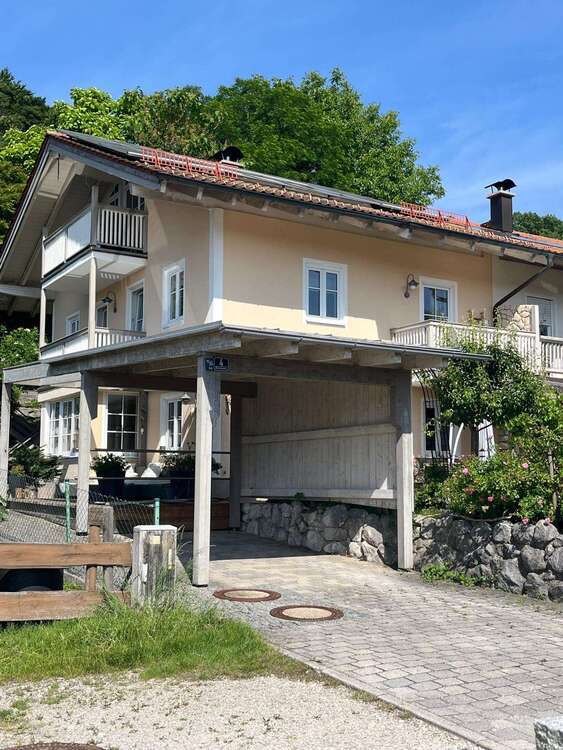 Haus zum Mieten in Siegsdorf 1.950 € 156 m²
