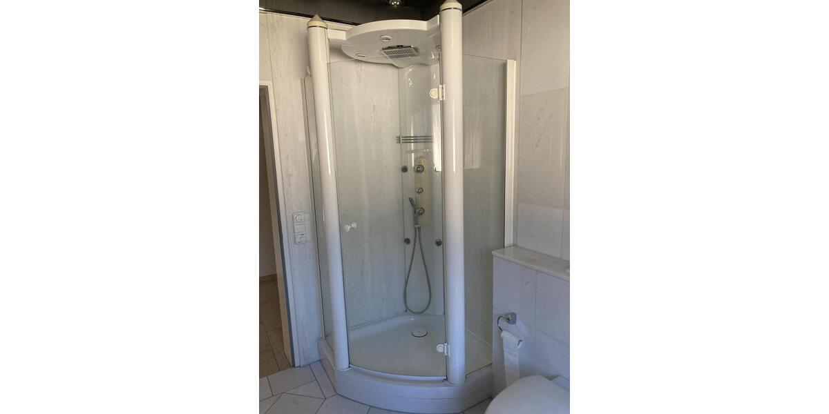 Dachgeschoßwohnung Kenn - 4 Zimmer, 109 m&sup2;, 1.050&euro; | Angebot:25355837