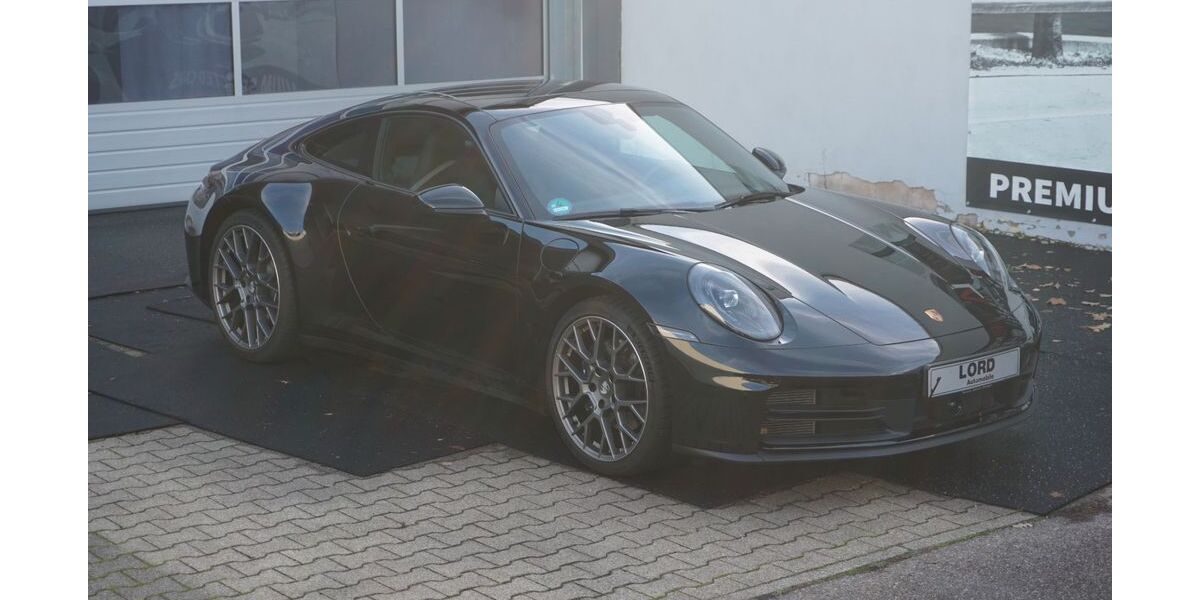 Porsche 992 3.950 km 135.790 &euro; Stuttgart 70499