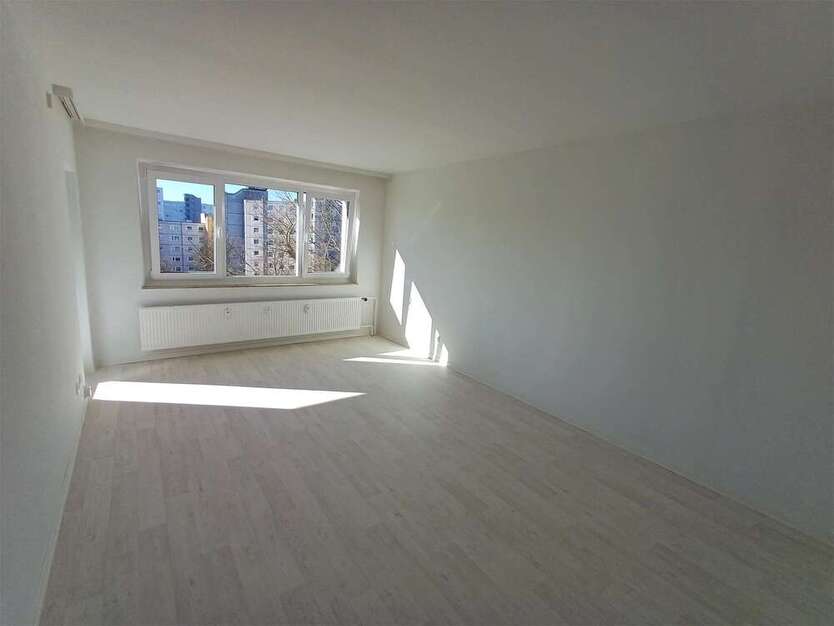 Wohnung zum Mieten in Kiel 767,81 € 79.98 m²