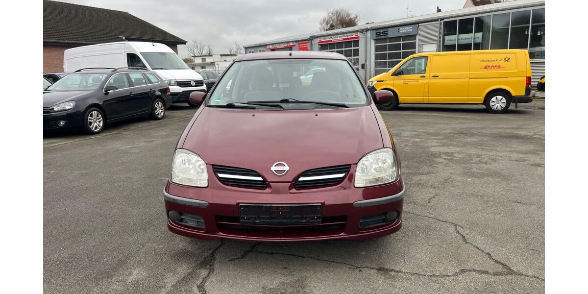 Nissan Almera 201.733 km 690 &euro; Lübeck 23560