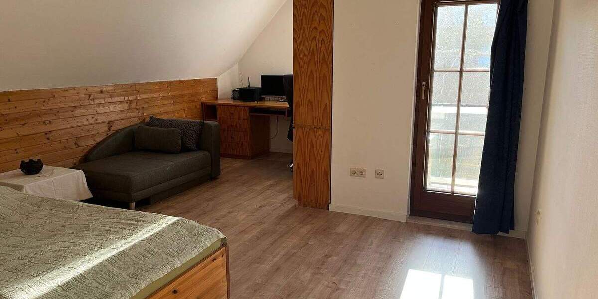 Einfamilienhaus Lawitz - 9 Zimmer, 304 m&sup2;, 365.000&euro; | Angebot:24180669