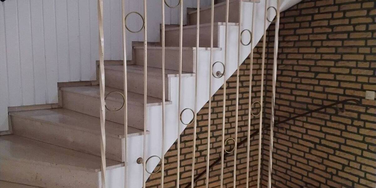 ***BÜSCHER IMMOBILIEN*** RESERVIERT!!! Geräumiges Reihenendhaus mit Vollkeller und 5 Zimmern auf einem Erbpachtgrundstück in zentrumsnaher Wohnlage 5 zimmer