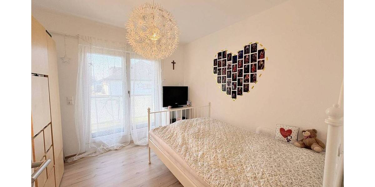 Einfamilienhaus Kirchhain / Betziesdorf Betziesdorf - 7 Zimmer, 142 m&sup2;, 589.900&euro; | Angebot:26201872