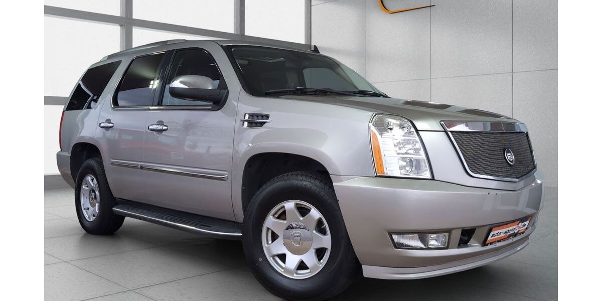 Cadillac Escalade 157.806 km 10.490 &euro; Dresden 01257
