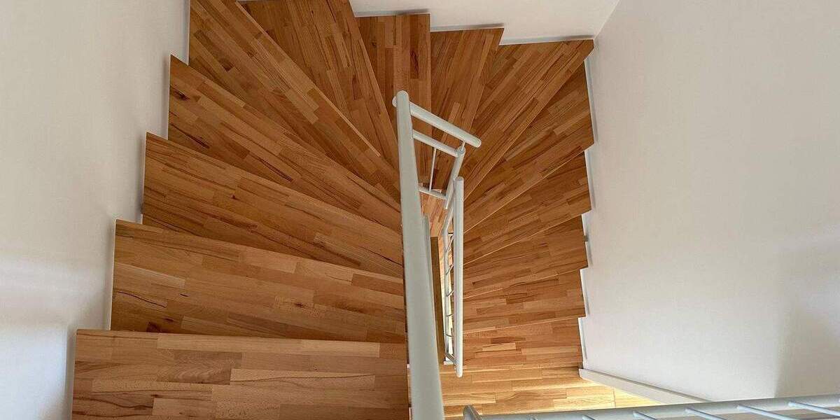 Reihenendhaus Eilenburg - 6 Zimmer, 159 m&sup2;, 1.600&euro; | Angebot:25673779