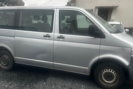 VW T5 Transporter 382.000 km 5.950 &euro; Sankt Augustin 53757