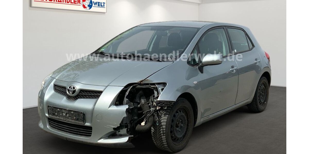 Toyota Auris 167.590 km 2.999 &euro; Brehna 06796