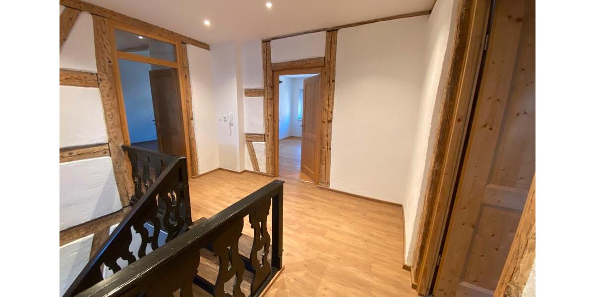 Einfamilienhaus Ellwangen (Jagst) - 5 Zimmer, 170 m&sup2;, 595.000&euro; | Angebot:26246174