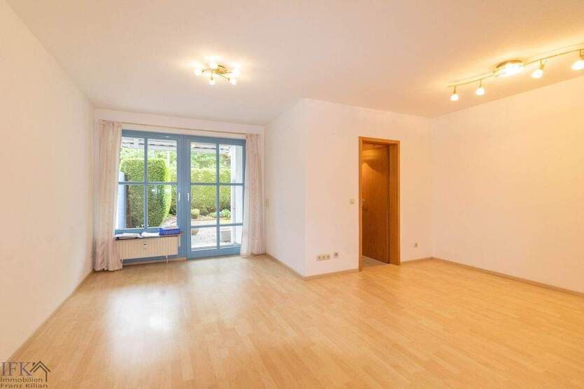 Wohnen wie im Haus! Maisonettewohnung mit eigenem Garten in Weilheim! 3 zimmer