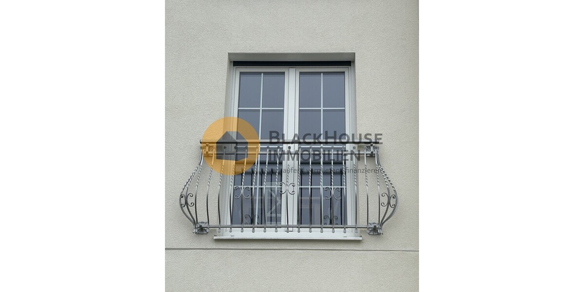Walmdachhaus mit Einliegerwohnung, Doppelgarage, Bj. 2020, Salzwasserpool mit Gegenstromanlage - Einfamilienhaus Geisenhausen Geisenhausen | Angebot:26914490