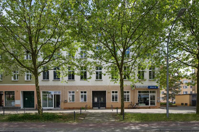 Große AltbauWohnung mit Wintergarten im Herzen von Oranienburg.