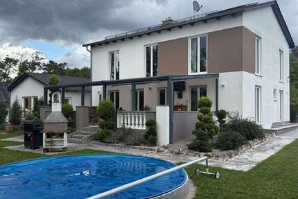 Haus zum Kaufen in Maxhütte-Haidhof 695.000 € 227.85 m² 6 zimmer