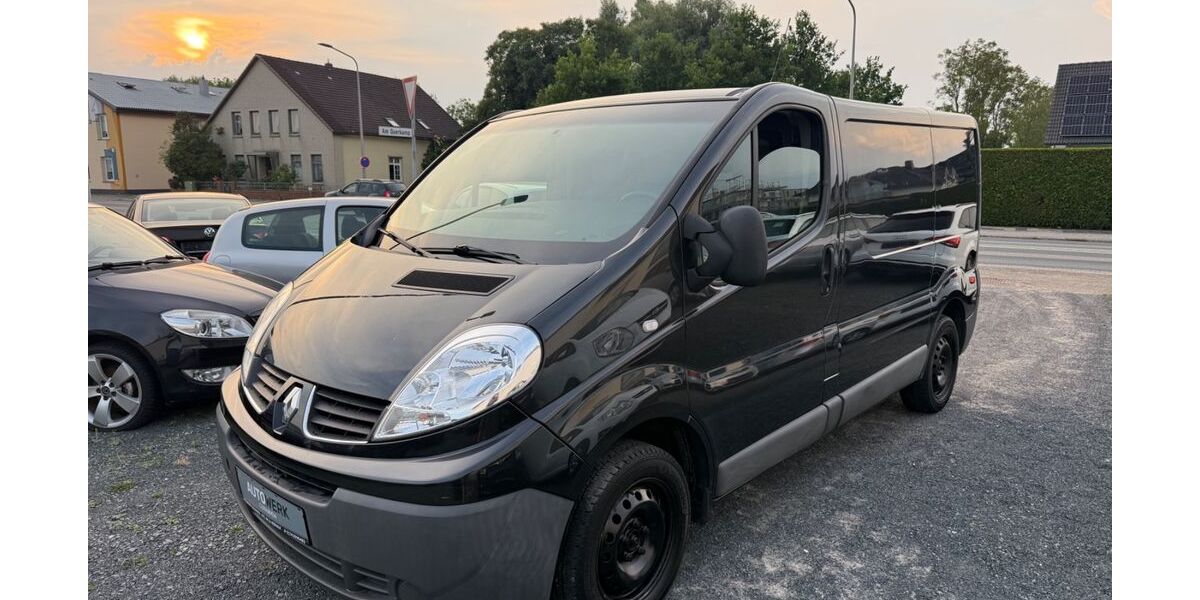 Renault Trafic 200.000 km 8.999 &euro; Cuxhaven 27474