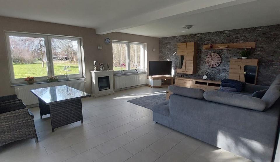 Einfamilienhaus Ostrhauderfehn - 4 Zimmer, 190 m&sup2;, 1.400&euro; | Angebot:26284220