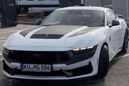Ford Mustang 24.000 km 56.000 &euro; Thurnau 95349