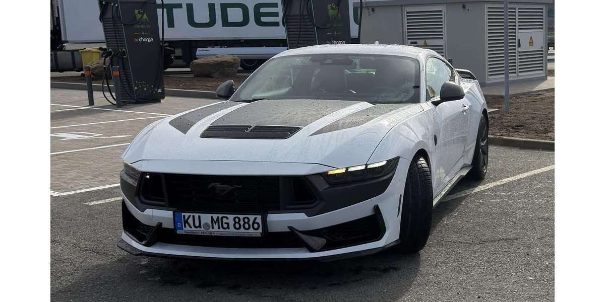 Ford Mustang 24.000 km 56.000 &euro; Thurnau 95349