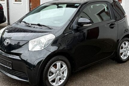 Toyota IQ 177.000 km 3.690 &euro; München 81479